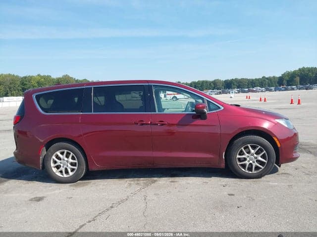 2017 CHRYSLER PACIFICA TOURING 13