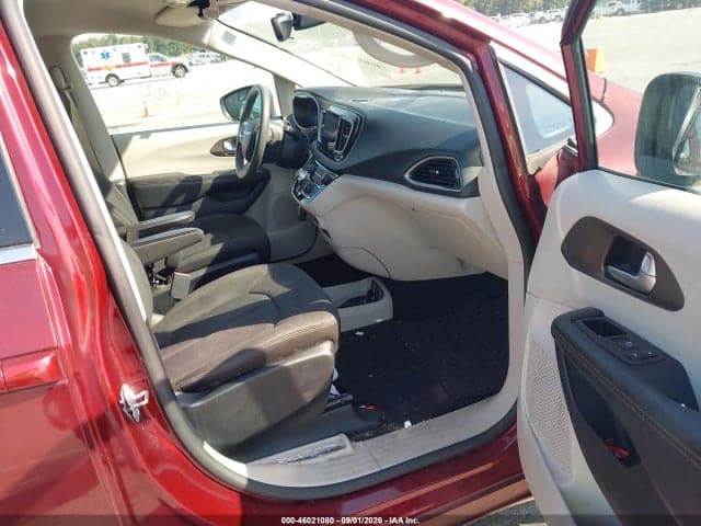 2017 CHRYSLER PACIFICA TOURING 5