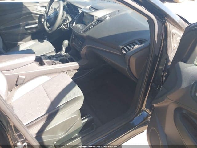 2017 FORD ESCAPE SE 5