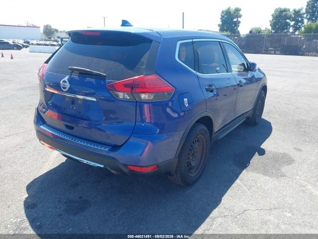 2017 NISSAN ROGUE S 4
