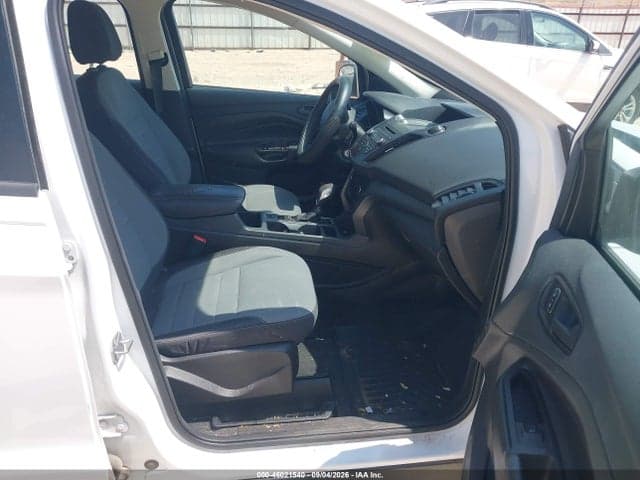 2017 FORD ESCAPE S 5