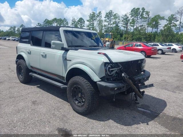 2021 FORD BRONCO OUTER BANKS 1