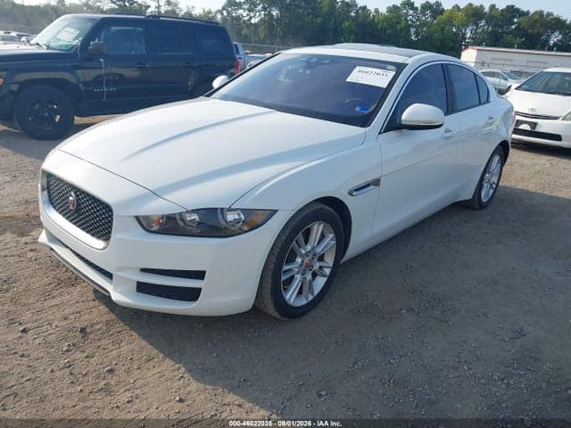 2018 JAGUAR XE 2