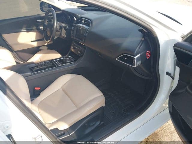 2018 JAGUAR XE 5