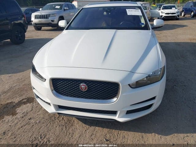 2018 JAGUAR XE 6