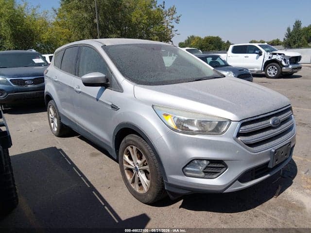 2017 FORD ESCAPE SE 1