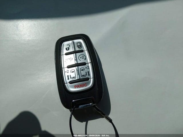 2025 CHRYSLER PACIFICA SELECT 11
