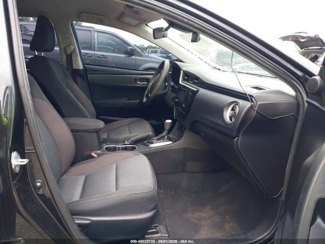 2017 TOYOTA COROLLA LE 5