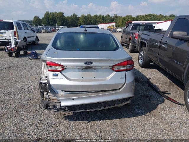 2017 FORD FUSION SE 16