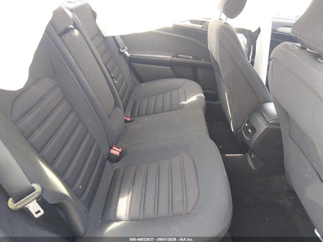 2017 FORD FUSION SE 8