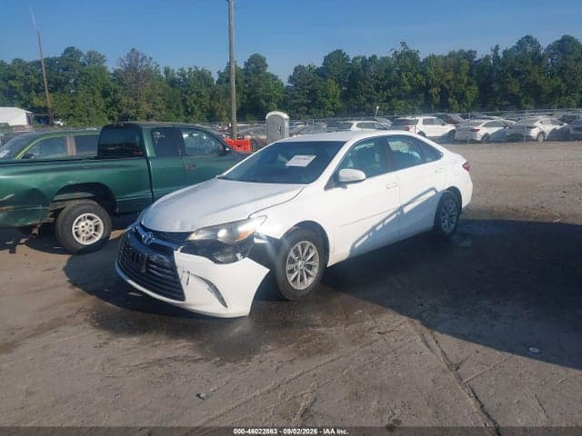 2017 TOYOTA CAMRY LE 2
