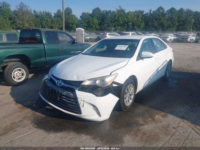 2017 TOYOTA CAMRY LE 6