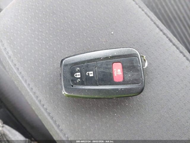 2018 TOYOTA PRIUS TWO 11