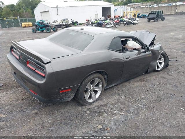 2018 DODGE CHALLENGER SXT 4