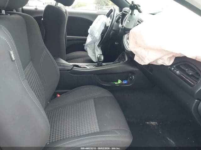 2018 DODGE CHALLENGER SXT 5