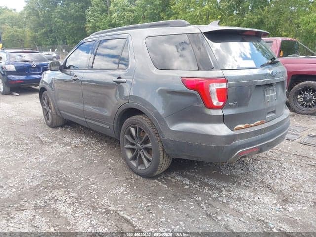 2017 FORD EXPLORER XLT 3
