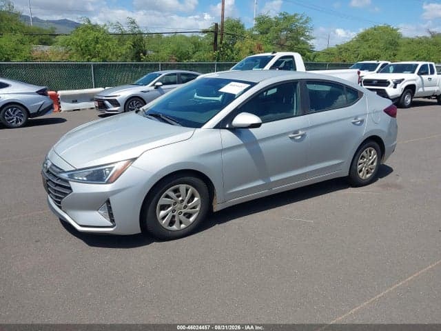 2019 HYUNDAI ELANTRA SE 2