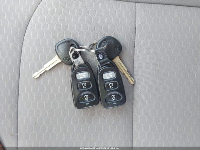 2019 HYUNDAI ELANTRA SE 11