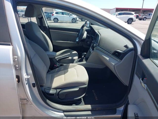 2019 HYUNDAI ELANTRA SE 5