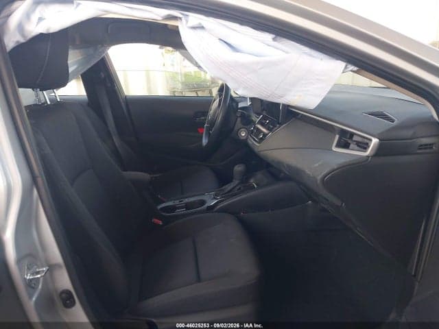 2025 TOYOTA COROLLA LE 5