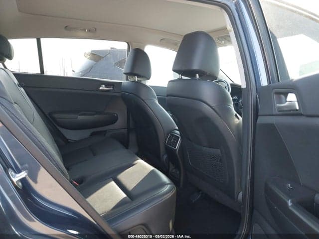 2017 KIA SPORTAGE EX 8