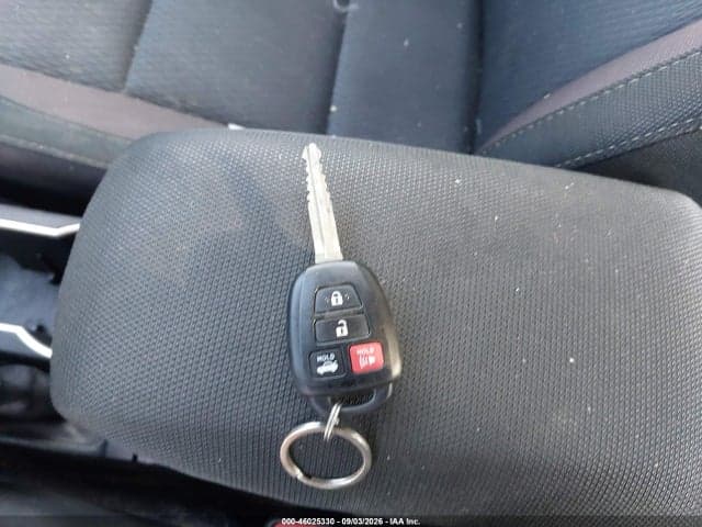 2018 TOYOTA COROLLA LE 11