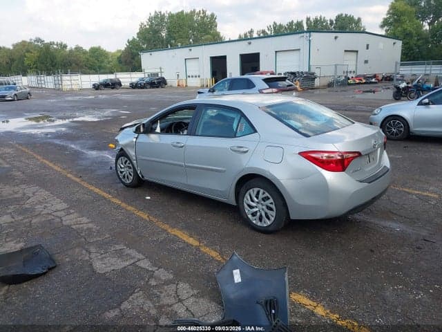 2018 TOYOTA COROLLA LE 3