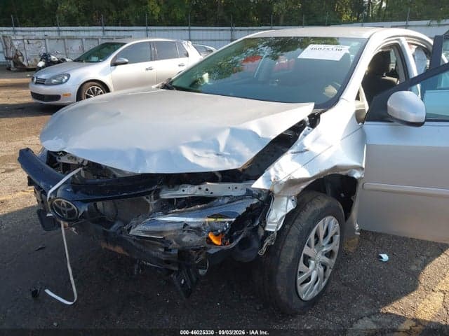 2018 TOYOTA COROLLA LE 6