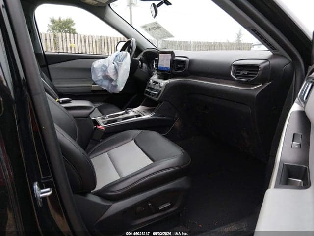 2022 FORD EXPLORER XLT 5
