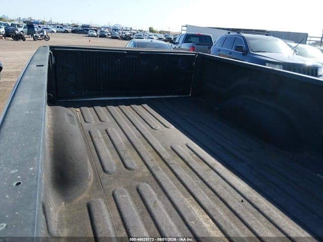 2017 RAM 1500 TRADESMAN 4X4 8' BOX 6