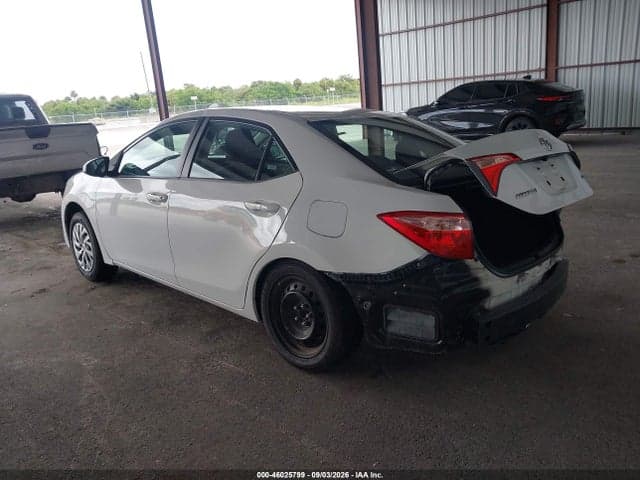 2019 TOYOTA COROLLA LE 3