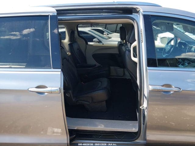 2021 CHRYSLER PACIFICA TOURING L 8