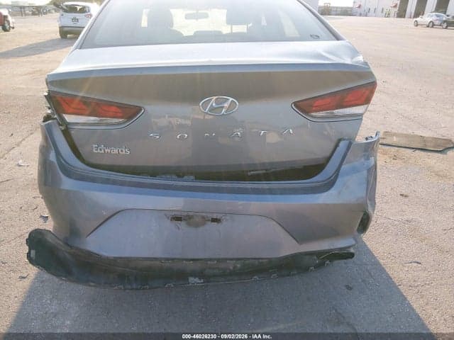 2018 HYUNDAI SONATA SE 6