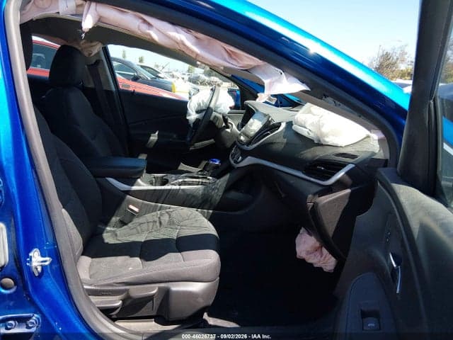 2017 CHEVROLET VOLT LT 5