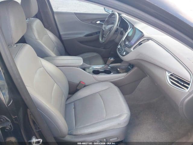 2017 CHEVROLET MALIBU 1LT 5