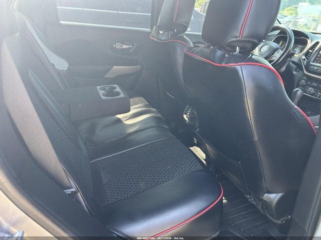2017 JEEP CHEROKEE LATITUDE 4X4 8