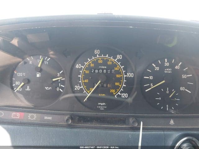1985 MERCEDES-BENZ 300 CDT 7