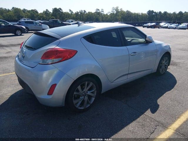 2017 HYUNDAI VELOSTER 4