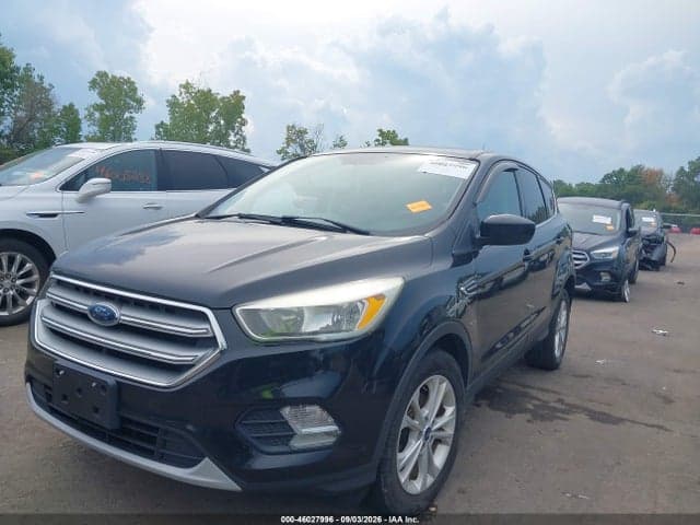 2017 FORD ESCAPE SE 2