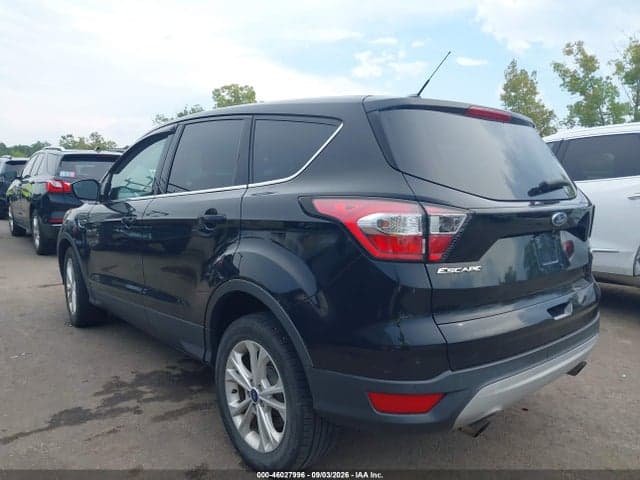 2017 FORD ESCAPE SE 3