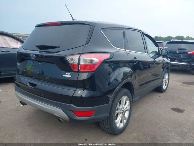 2017 FORD ESCAPE SE 4