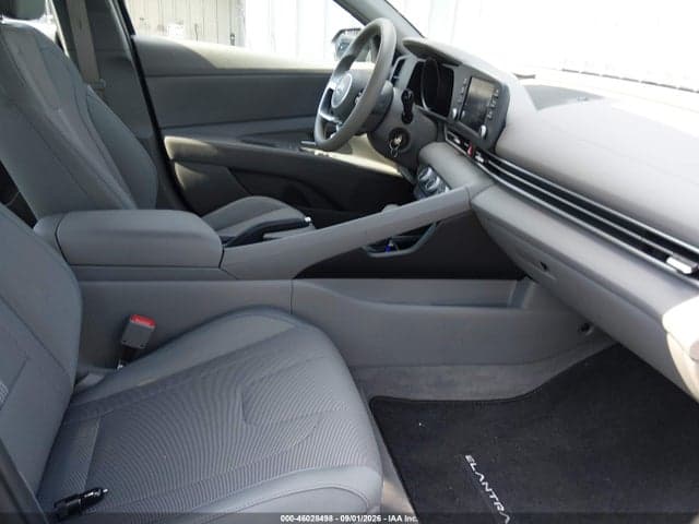 2021 HYUNDAI ELANTRA SE 5