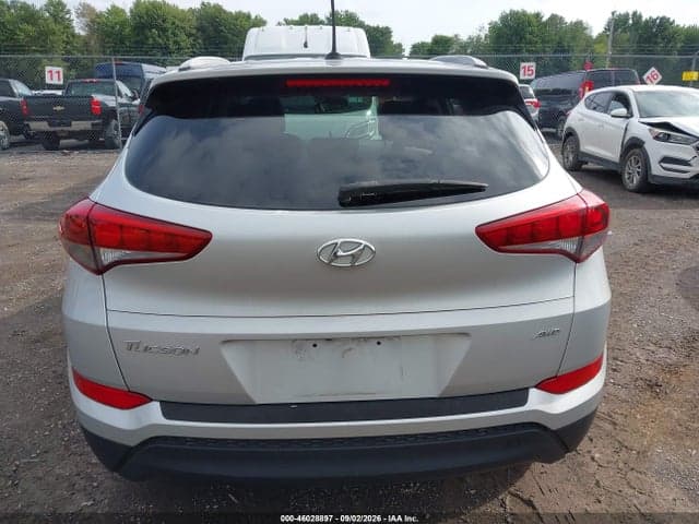 2017 HYUNDAI TUCSON SE 16