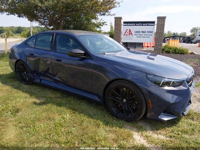 2027 BMW M5 1