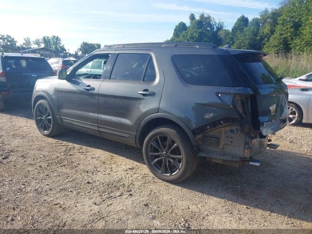 2018 FORD EXPLORER XLT 3