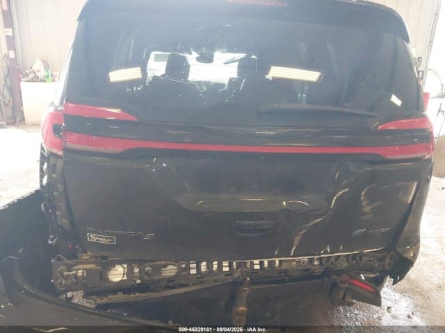 2022 CHRYSLER PACIFICA HYBRID LIMITED 6