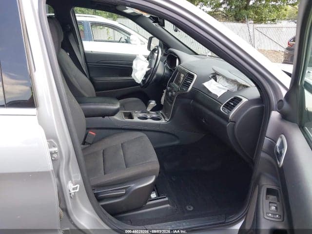 2019 JEEP GRAND CHEROKEE LAREDO E 4X4 5