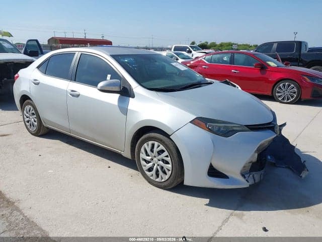 2018 TOYOTA COROLLA LE 1