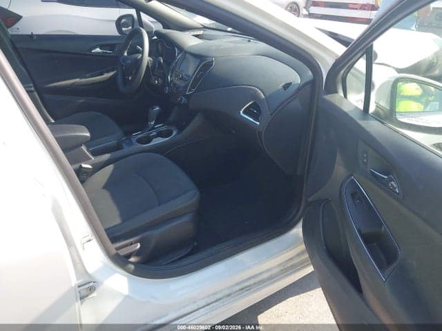 2017 CHEVROLET CRUZE LT AUTO 5