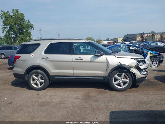 2017 FORD EXPLORER XLT 13